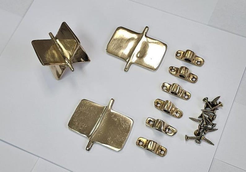 Bronze Sapo Game Accessories: Roulettes, Brackets, Screws