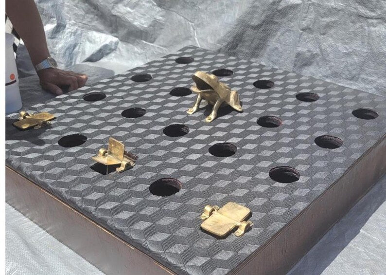 Sapo Game Bronze Accessories: Frog + screws